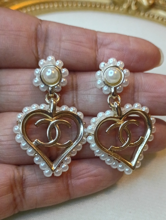No Brand Jewelry - New Gold-Tone Heart Drop Earrings with Faux Pearls